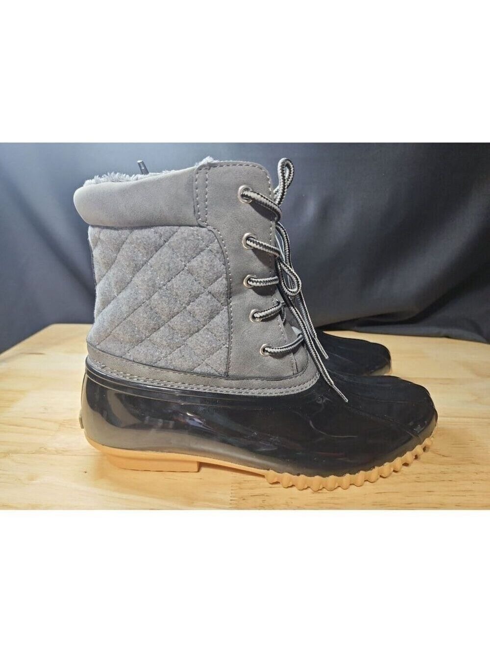 Women Size 10 Holly sparta